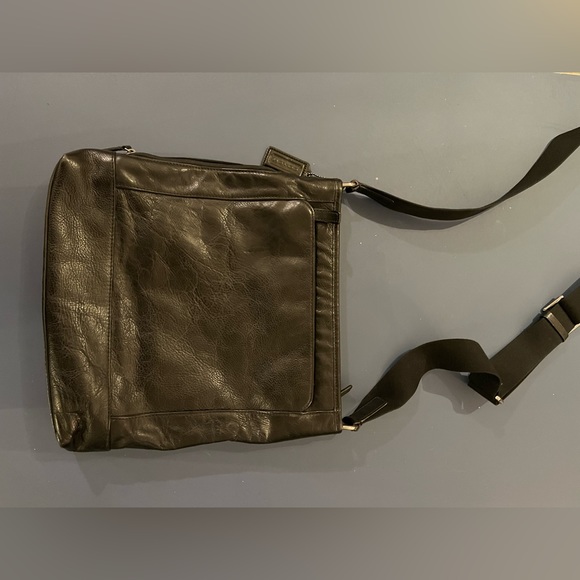 Men’s black Coach bag - Picture 2 of 5